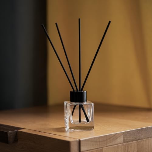 4PCS Refillable Fragrance Glass Diffuser Bottles with Reeds Stopper Funnel and 50ML Capacity