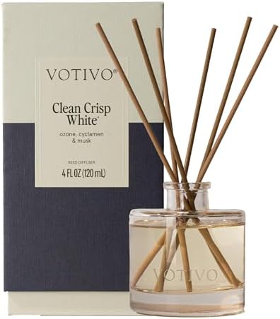 Votivo Clean Crisp White Reed Diffuser 4oz
