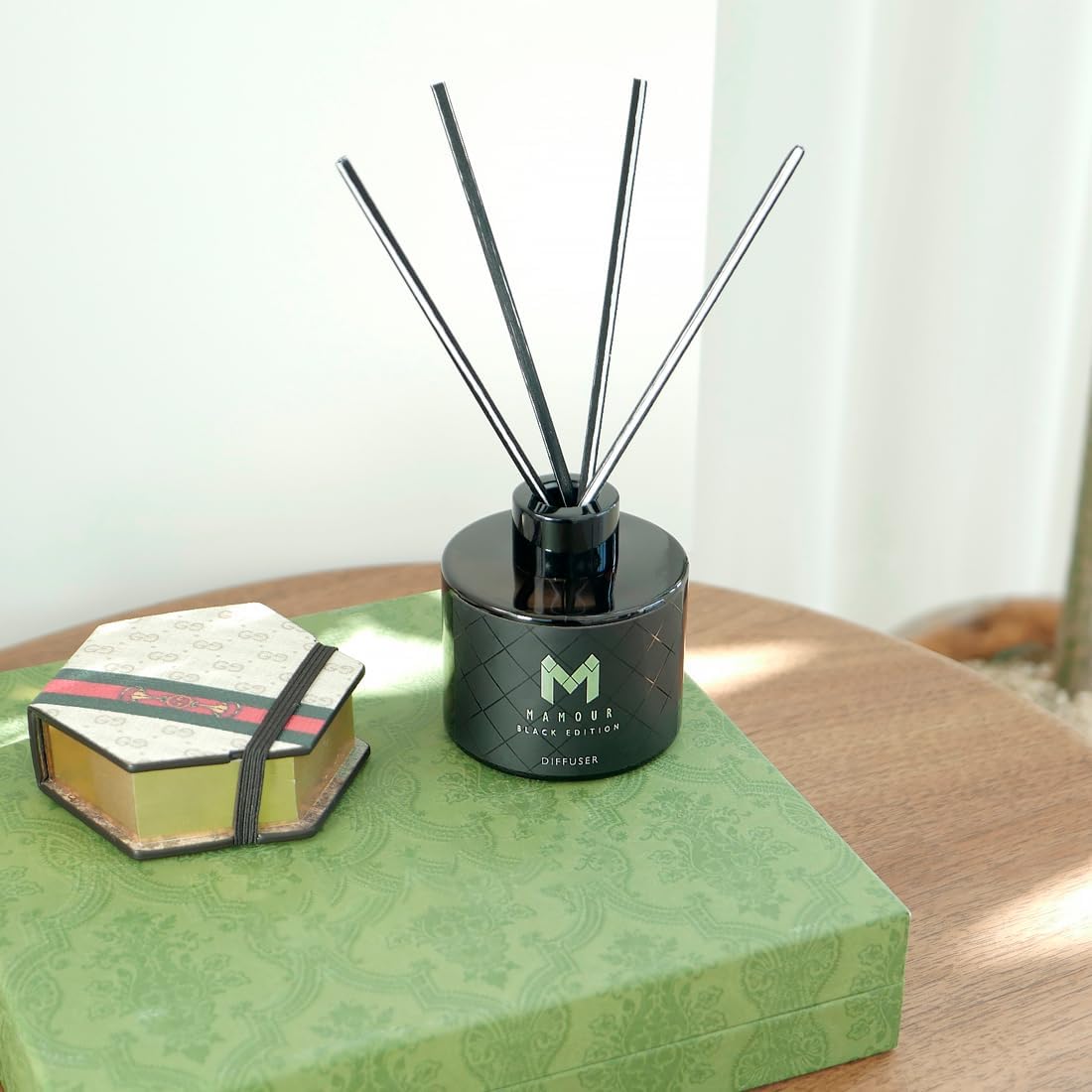 MARIEUS MAMOUR Oil Diffuser Set with Sticks