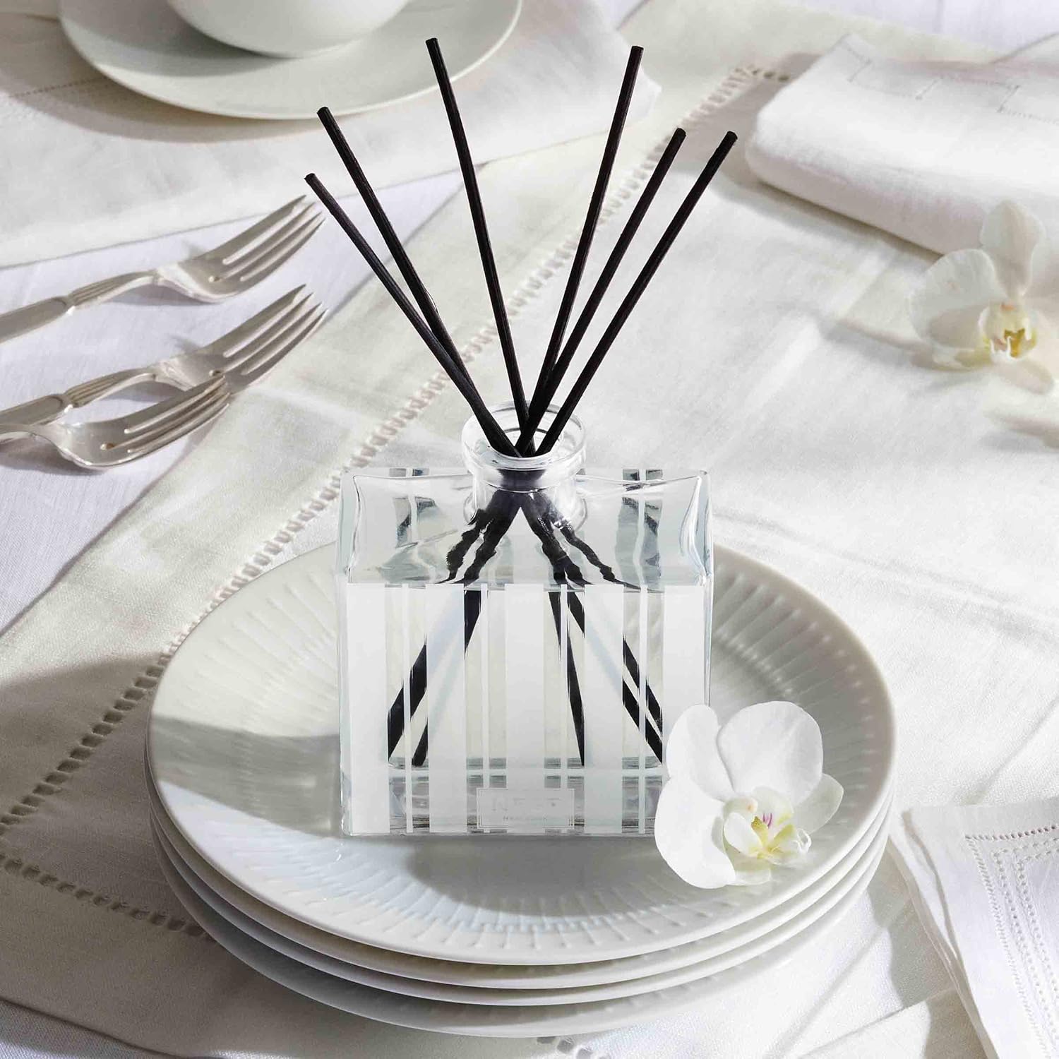 NEST08LN002 Linen Reed Diffuser 59 Fl Oz
