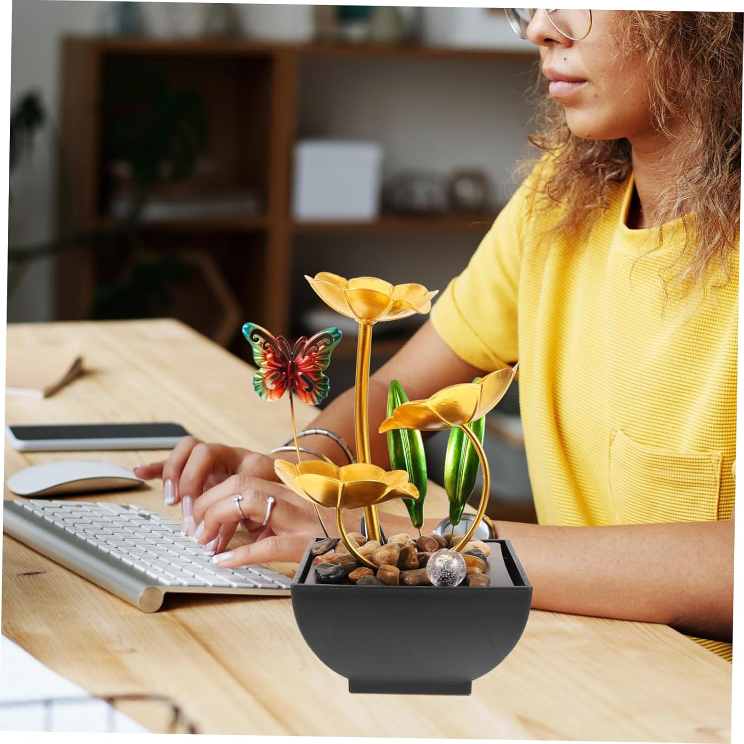 Cabilock Tabletop Water Fountain Lotus Leaf Design USB Powered Indoor Decor Ornament for Home Office