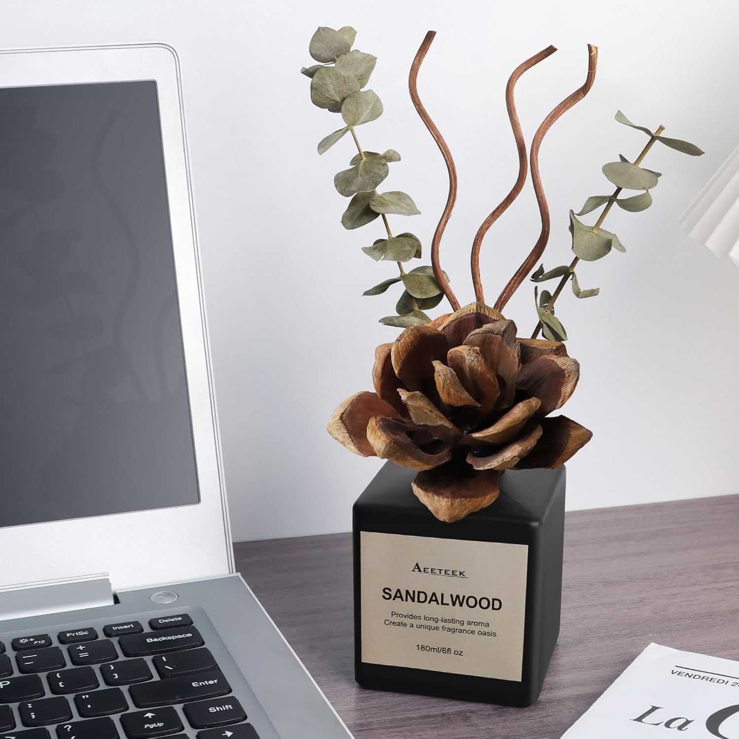 Aeeteek Reed Diffuser Set with Sandalwood Cedarwood Scent