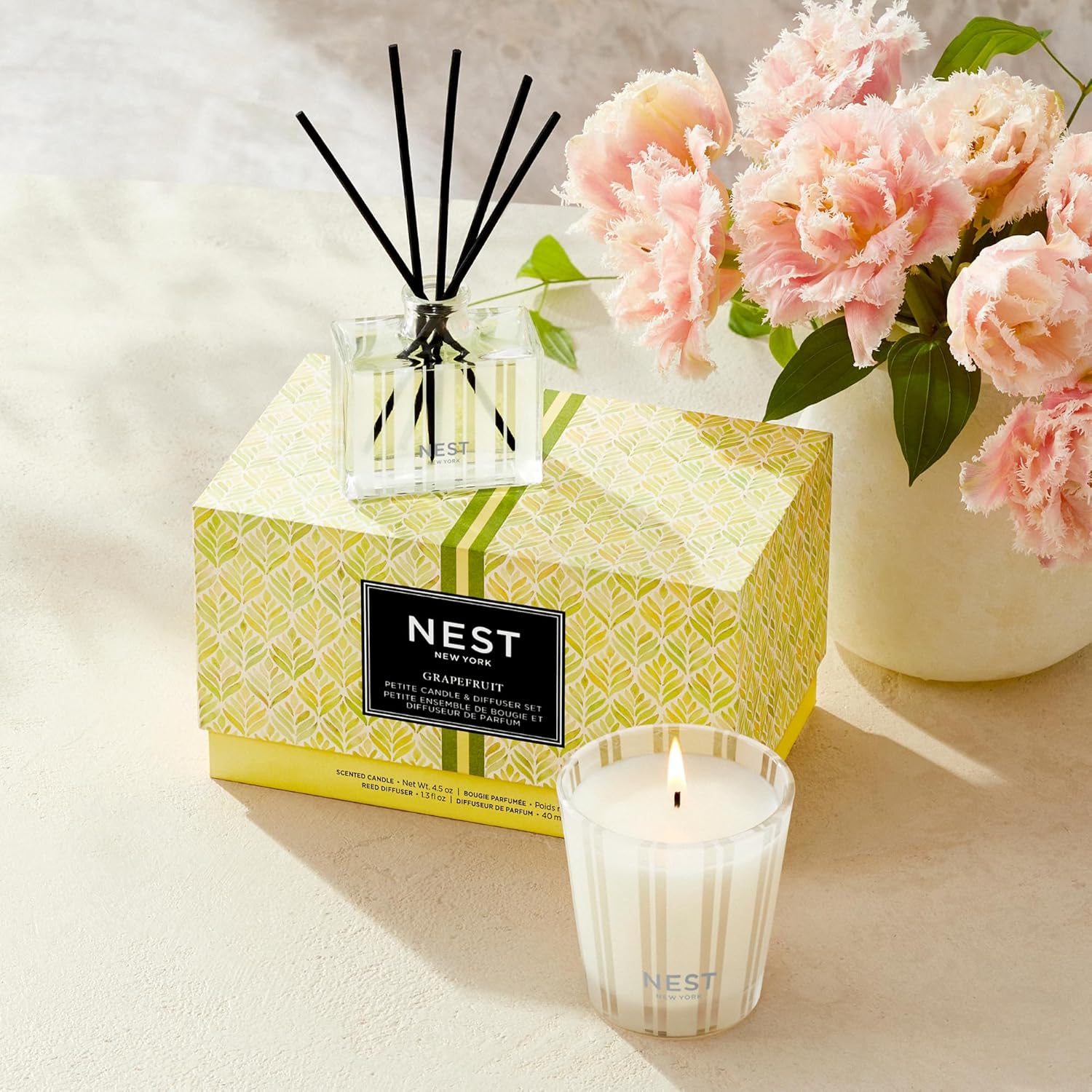 NEST New York Grapefruit Scented Candle Diffuser Set