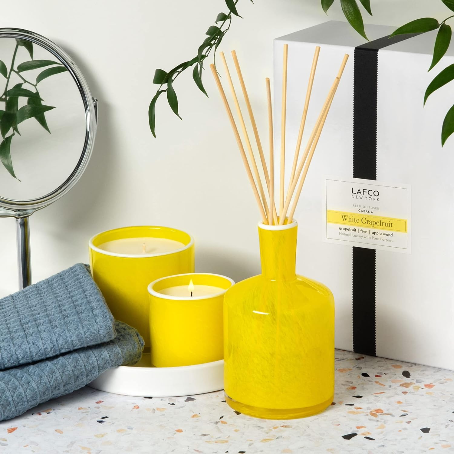 LAFCO New York Signature Reed Diffuser White Grapefruit 15 oz