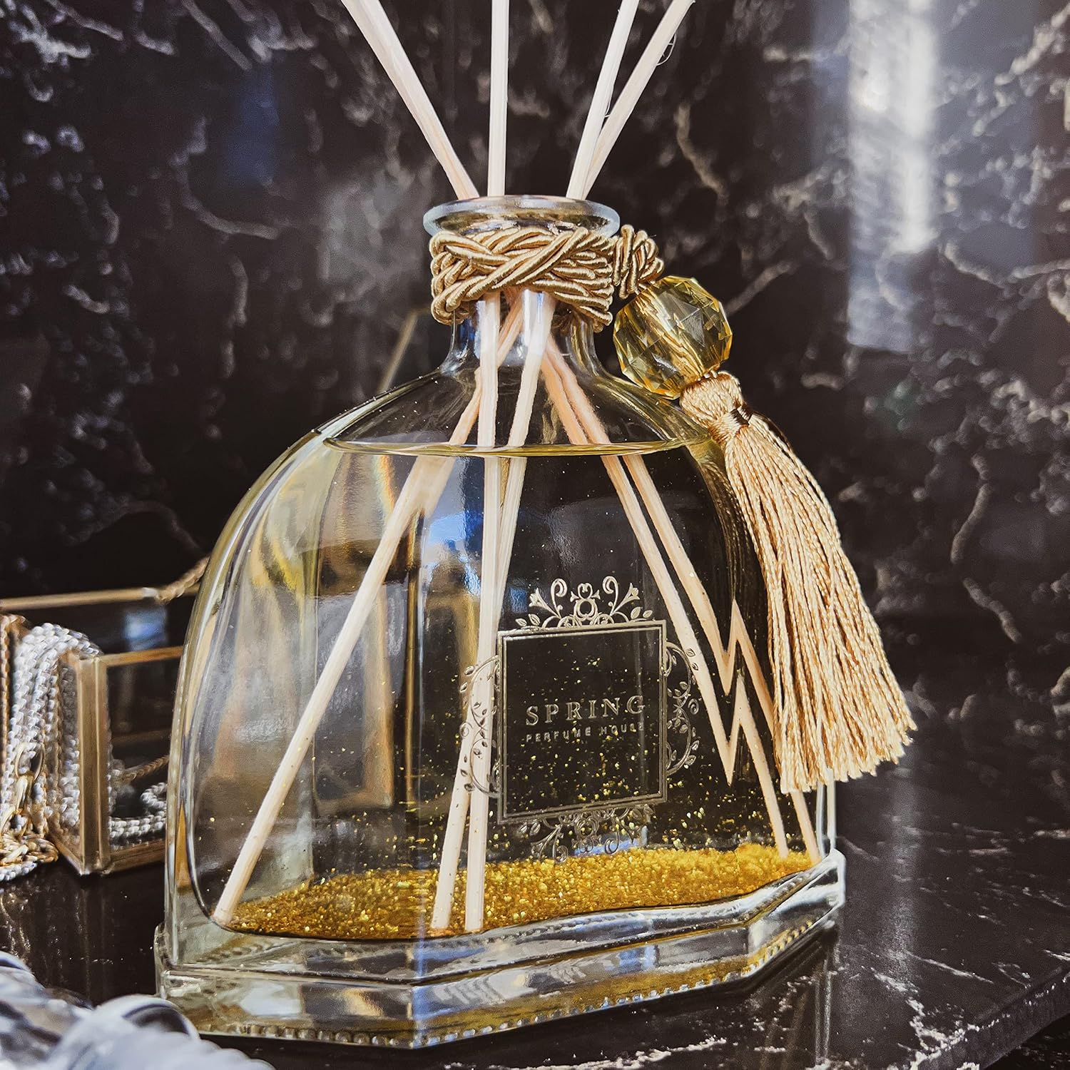 SPRING Diamond Decanter Reed Diffuser - 1014 Oz White Flower Scent Gold Glitter Design